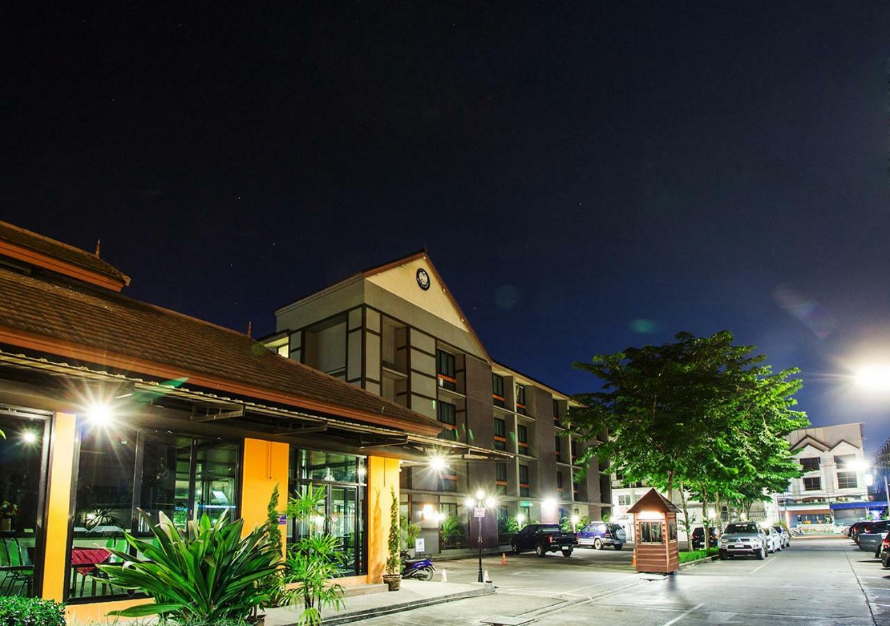 B2 Chiang Rai Hotel エクステリア 写真